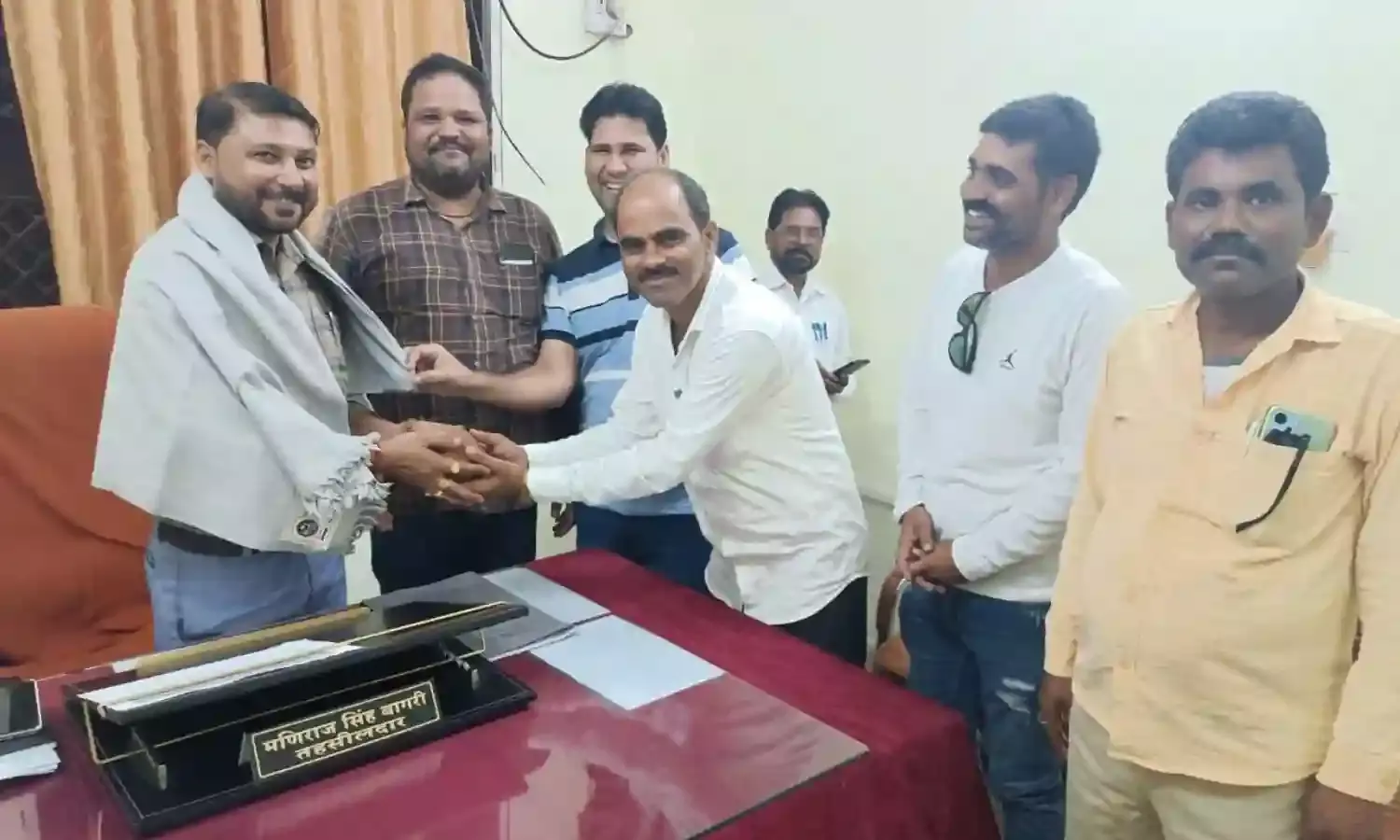 मणिराज बागरी ने संभाला तहसीलदार देवेन्द्रनगर का पदभार