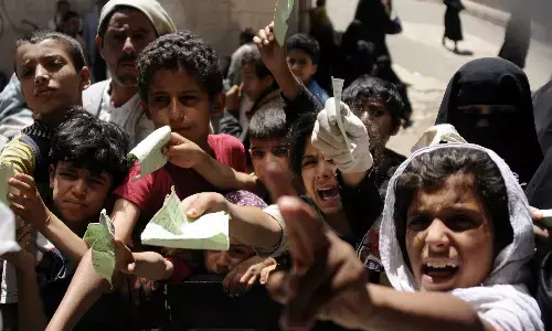 यमन की सरकार ने 1.2 अरब डॉलर की सहायता के लिए सऊदी के उदार समर्थन की सराहना की