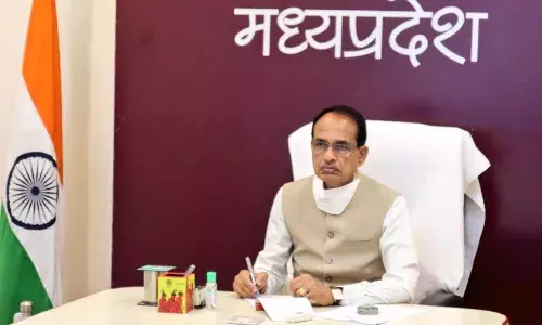 मप्र में 35 वर्ष सेवा पूरी कर चुके कर्मचारियों को चतुर्थ समयमान वेतनमान मिलेगा मप्र में 35 वर्ष सेवा पूरी कर चुके कर्मचारियों को चतुर्थ समयमान वेतनमान मिलेगा