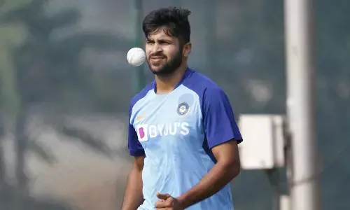 शार्दुल जिस तरह से गेंदबाजी करते हैं, उसके लिए उन्हें बहुत कम श्रेय मिलता है: आकाश चोपड़ा