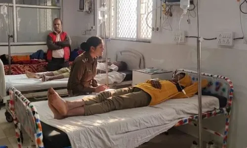 जुंगावाड़ा स्कूल में बच्चों की बिगड़ी तबीयत, अस्पताल में कराया भर्ती