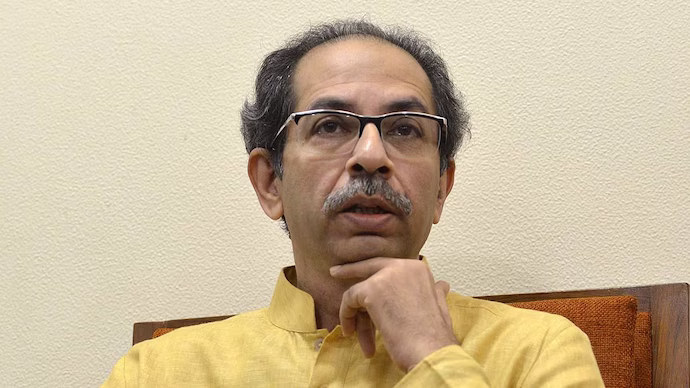 उद्धव ठाकरे का निशाना - डबल इंजन की सरकार हर जगह फेल उद्धव ठाकरे का निशाना - डबल इंजन की सरकार हर जगह फेल