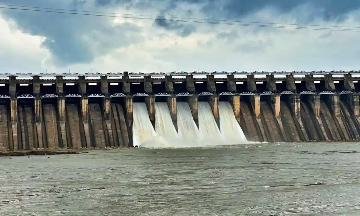 आज शाम 8 बजे खोले जायेंगे बरगी बान्ध के पन्द्रह गेट