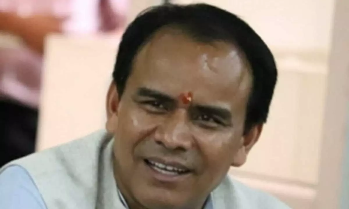 उत्तराखंड : शिक्षा मंत्री ने कहा - पीएमश्री स्कूलों का शीघ्र करें चिह्नीकरण, प्रथम चरण में 142 विद्यालय चयनित उत्तराखंड : शिक्षा मंत्री ने कहा - पीएमश्री स्कूलों का शीघ्र करें चिह्नीकरण, प्रथम चरण में 142 विद्यालय चयनित