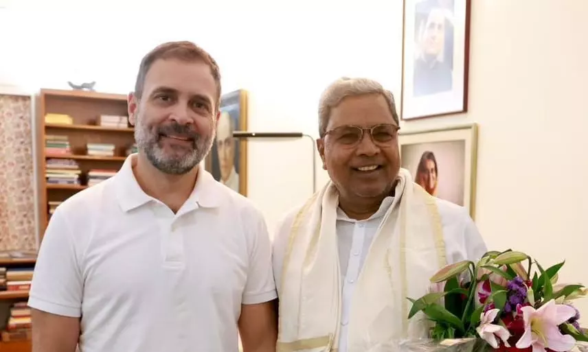 सुप्रीम कोर्ट से राहुल गांधी को मिली राहत, कर्नाटक-तमिलनाडु के सीएम ने अदालत के फैसले का स्वागत किया सुप्रीम कोर्ट से राहुल गांधी को मिली राहत, कर्नाटक-तमिलनाडु के सीएम ने अदालत के फैसले का स्वागत किया