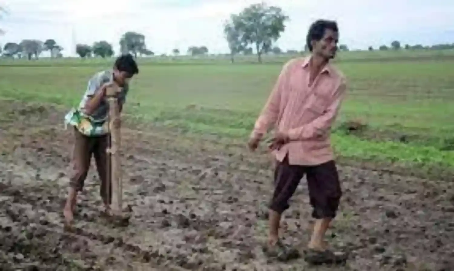 बुआई का सीजन बीत जाने से किसानों को रबी का इंतजार