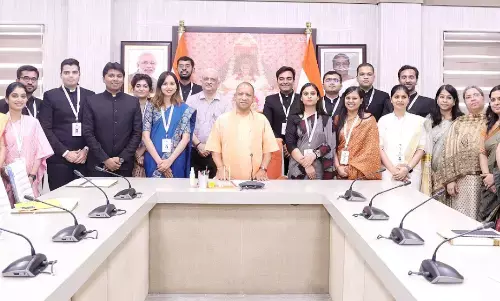 संवाद, समन्वय और सकारात्मकता बनाएगी सफल प्रशासनिक अधिकारी : मुख्यमंत्री संवाद, समन्वय और सकारात्मकता बनाएगी सफल प्रशासनिक अधिकारी : मुख्यमंत्री