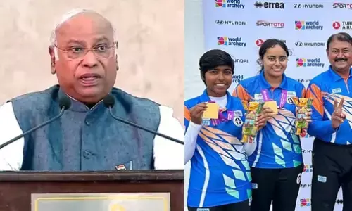 खड़गे ने विश्व तीरंदाजी चैंपियनशिप जीतने पर भारतीय टीम को दी बधाई खड़गे ने विश्व तीरंदाजी चैंपियनशिप जीतने पर भारतीय टीम को दी बधाई