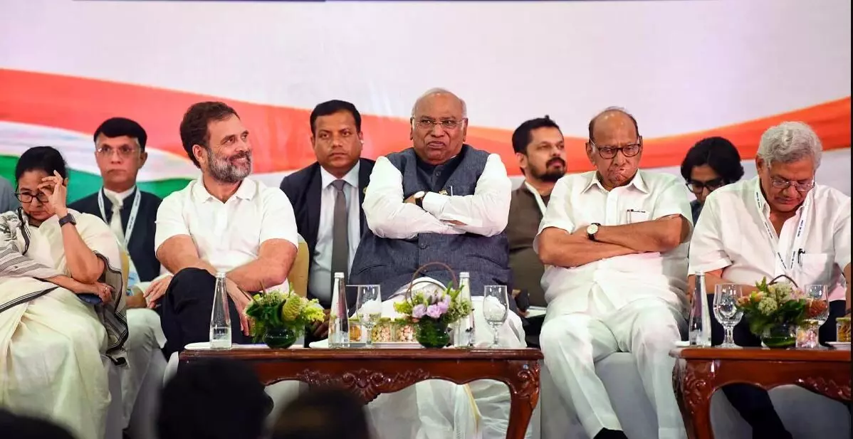 मुंबई में होने वाली INDIA गठबंधन की मीटिंग के तारीखों का हुआ ऐलान, बैठक के दौरान राहुल गांधी का होगा भव्य स्वागत मुंबई में होने वाली INDIA गठबंधन की मीटिंग के तारीखों का हुआ ऐलान, बैठक के दौरान राहुल गांधी का होगा भव्य स्वागत