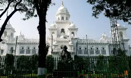 तेलंगाना विधानसभा ने राज्यपाल के वापस भेजे 4 विधेयकों को ध्वनि मत से किया पारित तेलंगाना विधानसभा ने राज्यपाल के वापस भेजे 4 विधेयकों को ध्वनि मत से किया पारित