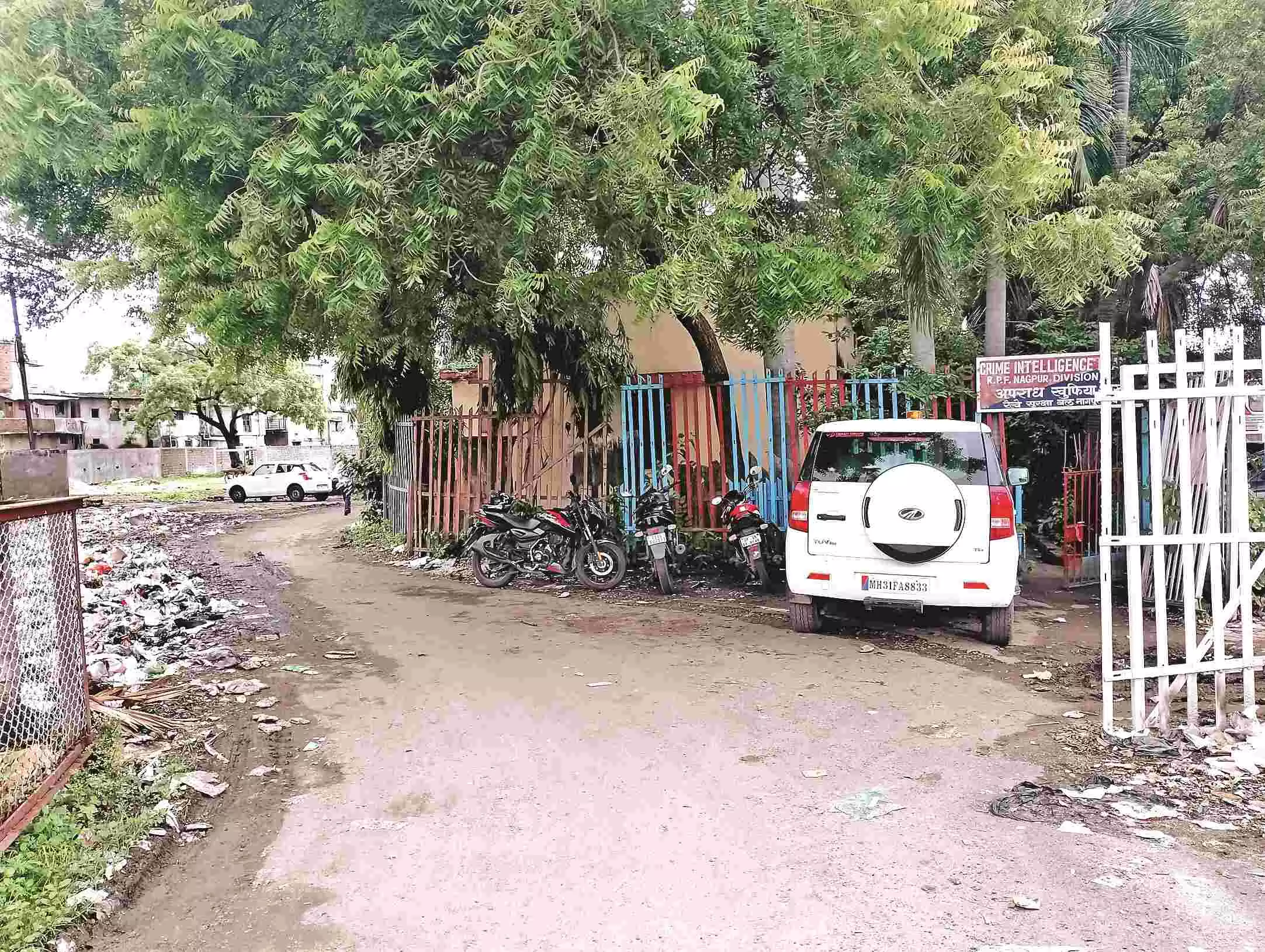 सुरक्षा में बाधक बन रहा बदबूदार कचरा सुरक्षा में बाधक बन रहा बदबूदार कचरा