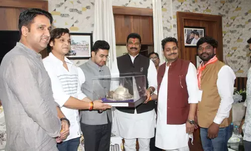 मध्य प्रदेश: राजस्व एवं परिवहन मंत्री के निवास पर पहुंचे भाजयुमो के राष्ट्रीय अध्यक्ष तेजस्वी सूर्या