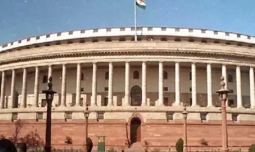 Monsoon Session : लोकसभा में आज होगी अविश्वास प्रस्ताव पर चर्चा, इंडिया और बीजेपी के बीच बहस की पूरी संभावना