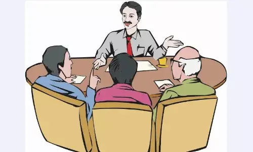 राजस्व प्रकरणों की समीक्षा में कलेक्टर ने दिए निर्देश राजस्व प्रकरणों की समीक्षा में कलेक्टर ने दिए निर्देश