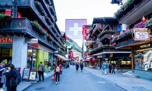 इस शहर की सुंदरता को बरकरार रखने के लिए सरकार ने लगाया है कारों पर बैन, जानिए क्या है वजह ?