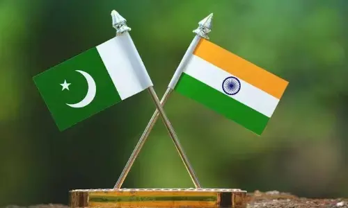 पाक ने बातचीत के लिए अनुकूल माहौल बनाने की जिम्मेदारी भारत पर डाली पाक ने बातचीत के लिए अनुकूल माहौल बनाने की जिम्मेदारी भारत पर डाली