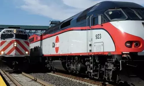 कैलिफ़ोर्निया में बुलेट ट्रैन की चपेट में आने से एक व्यक्ति की मौत