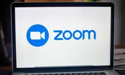 कस्टमर डेटा पर एआई ट्रेनिंग के लिए जूम ने सर्विस की शर्तों को बदला कस्टमर डेटा पर एआई ट्रेनिंग के लिए जूम ने सर्विस की शर्तों को बदला