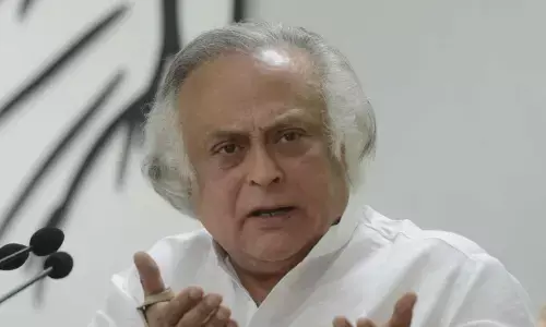 मणिपुर की तीखी बयानबाजी से भाजपा सरकारों के बीच आपस में बढ़ता अविश्वास साफ  है: कांग्रेस मणिपुर की तीखी बयानबाजी से भाजपा सरकारों के बीच आपस में बढ़ता अविश्वास साफ  है: कांग्रेस