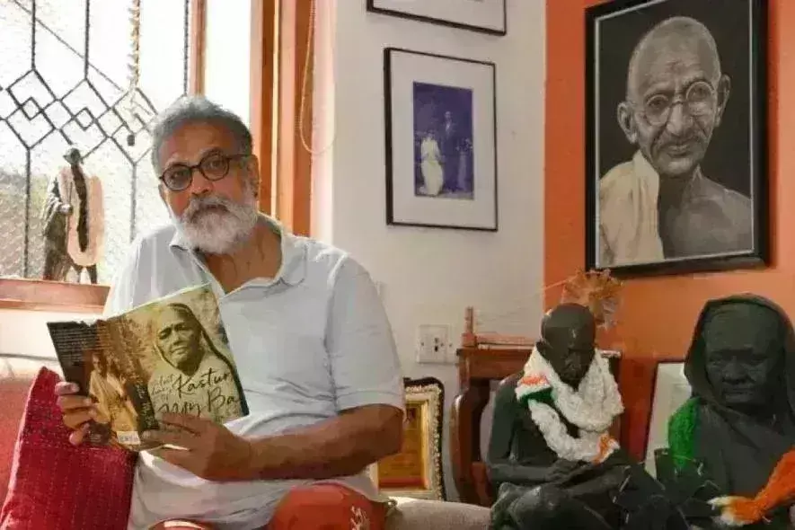 तुषार गांधी की शिकायत पर भिड़े के खिलाफ मामला दर्ज, की थी महात्मा गांधी के खिलाफ अपमानजनक टिप्पणी