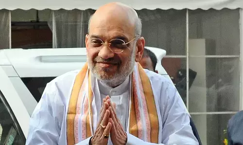 शाह ने मणिपुर के कुकी समुदाय के संगठनों से की बात, सरकार ने हिंसा में मारे गए लोगों को दफनाने के लिए कई जगहों का दिया विकल्प शाह ने मणिपुर के कुकी समुदाय के संगठनों से की बात, सरकार ने हिंसा में मारे गए लोगों को दफनाने के लिए कई जगहों का दिया विकल्प