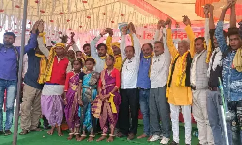 विश्व आदिवासी दिवस पर निकाली गई वाहन रैली