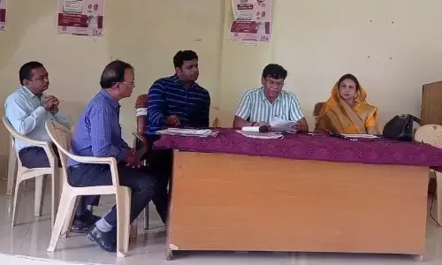 स्वतंत्रता दिवस को लेकर एसडीएम ने ली अधिकारियों-कर्मचारियों की बैठक स्वतंत्रता दिवस को लेकर एसडीएम ने ली अधिकारियों-कर्मचारियों की बैठक