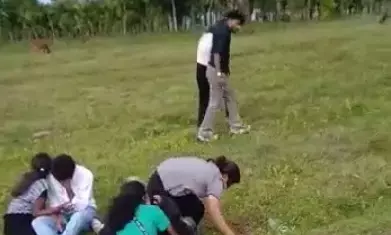 कर्नाटक में नशे में धुत्त केरल के युवाओं का इनजॉय करते हुए वीडियो और तस्वीरें वायरल