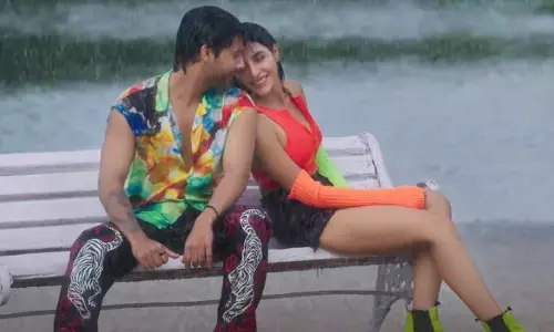 मानसून लव ट्रैक बारिश है जानम रिलीज, पायल देव और स्टेबिन बेन की दिखी हॉट केमिस्ट्री