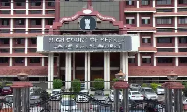 केरल हाईकोर्ट ने राज्य फिल्म पुरस्कारों को चुनौती देने वाली याचिका खारिज की केरल हाईकोर्ट ने राज्य फिल्म पुरस्कारों को चुनौती देने वाली याचिका खारिज की