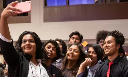 कोविड के बाद खुले स्कूल तो सबसे ज्यादा दोस्तों से मिलने को लेकर उत्साहित थे विद्यार्थी कोविड के बाद खुले स्कूल तो सबसे ज्यादा दोस्तों से मिलने को लेकर उत्साहित थे विद्यार्थी