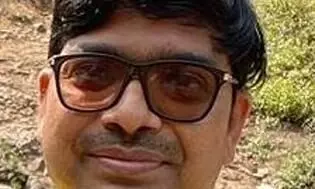 अमेरिका में मृत अभियंता का पार्थिव 20 दिन बाद पहुंचा अमरावती अमेरिका में मृत अभियंता का पार्थिव 20 दिन बाद पहुंचा अमरावती