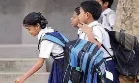युवा बैठे बेरोजगार, सेवानिवृत्त शिक्षकों को फिर से रोजगार युवा बैठे बेरोजगार, सेवानिवृत्त शिक्षकों को फिर से रोजगार