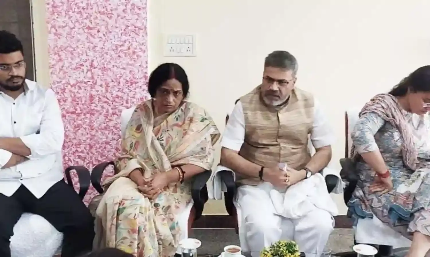नौकरी पाने महिला कर रही कुलपति को ब्लैकमेल, मांगे चार करोड़ रुपए