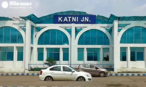 भाजपा-कांग्रेस के बीच आप की एंट्री, दिल्ली और पंजाब के नेताओं ने संभाला मोर्चा भाजपा-कांग्रेस के बीच आप की एंट्री, दिल्ली और पंजाब के नेताओं ने संभाला मोर्चा