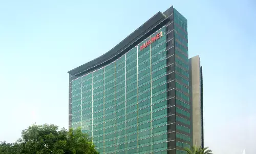 अमेरिकी प्रतिबंधों के बीच हुवावे स्मार्टफोन की बिक्री में आया उछाल अमेरिकी प्रतिबंधों के बीच हुवावे स्मार्टफोन की बिक्री में आया उछाल