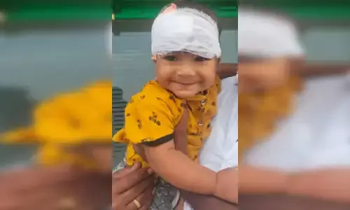 कर्नाटक में आंगनवाड़ी की छत गिरने से 10 माह का बच्चा घायल कर्नाटक में आंगनवाड़ी की छत गिरने से 10 माह का बच्चा घायल