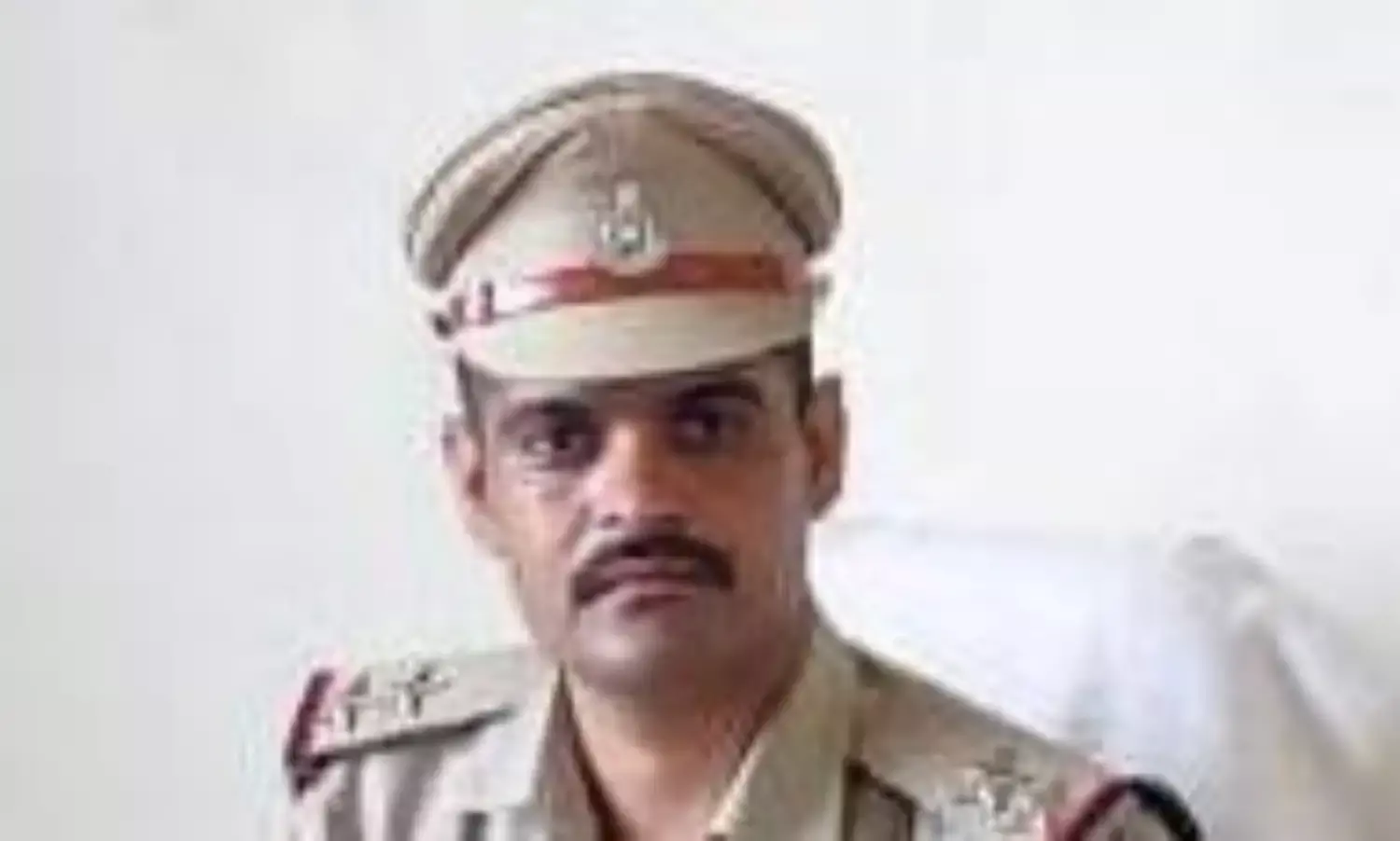 सार्वजनिक स्थलों पर धूम्रपान करने वालों के विरूद्ध सिविल लाईन चौकी पुलिस ने की कार्यवाही