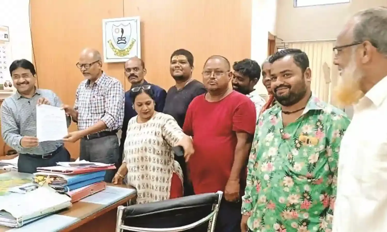 करोड़ों वसूलकर भी नहीं दिए लाइसेंस