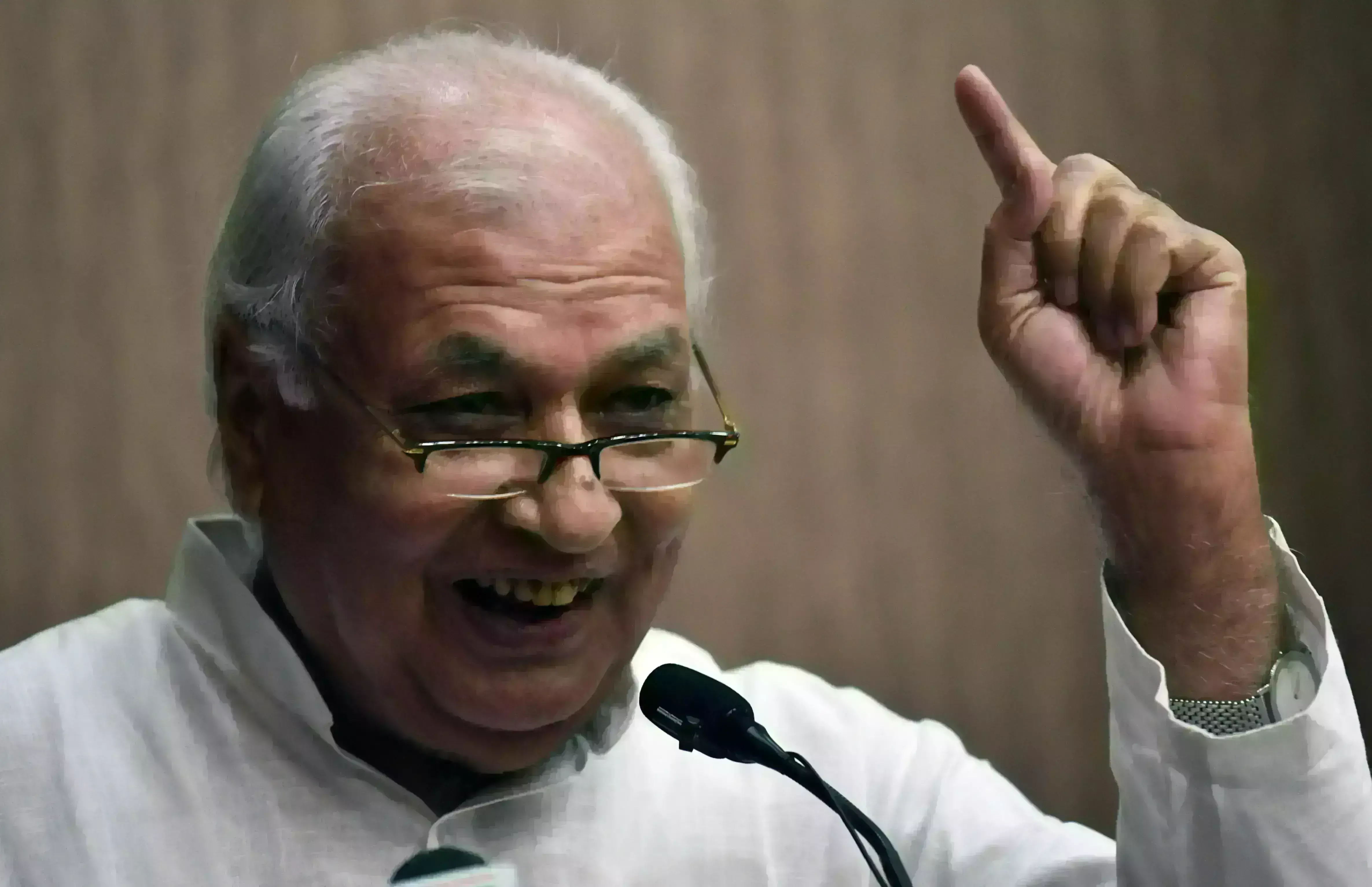 केरल के राज्यपाल आरिफ मोहम्मद खान ने कहा, समान नागरिक संहिता से किसी को खतरा नहीं केरल के राज्यपाल आरिफ मोहम्मद खान ने कहा, समान नागरिक संहिता से किसी को खतरा नहीं