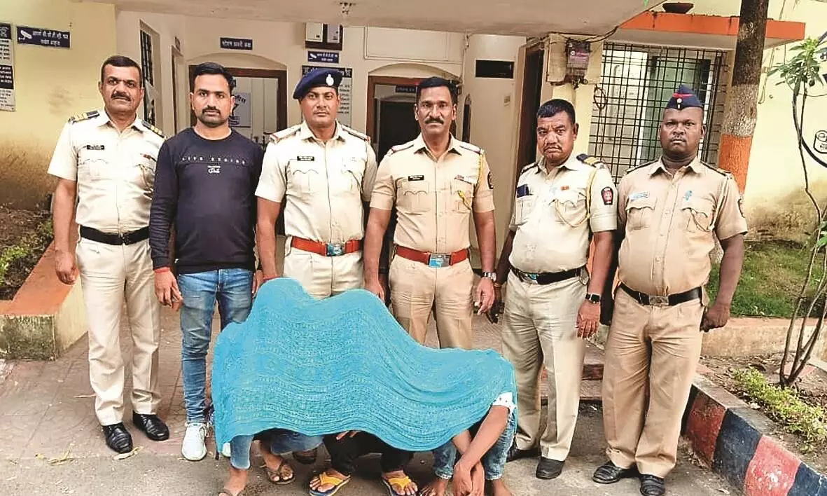 48,700 के नकली नोट मिले - मध्यप्रदेश के सीधी से जुड़ा कनेक्शन, गैंग गिरफ्तार 48,700 के नकली नोट मिले - मध्यप्रदेश के सीधी से जुड़ा कनेक्शन, गैंग गिरफ्तार