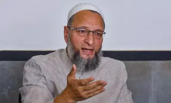 ओवैसी के दिल्ली स्थित घर के दरवाजे के शीशे टूटे मिले