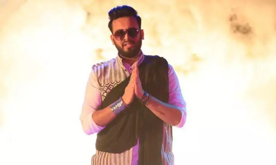 एल्विश यादव बने बिग बॉस ओटीटी सीजन 2 के विनर, ट्रॉफी जीतने वाले पहले वाइल्ड कार्ड कंटेस्टेंट बने