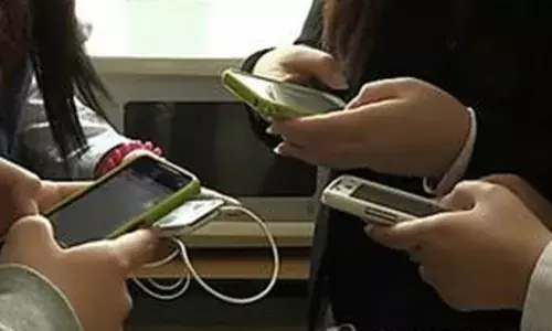 मेक इन इंडिया पहल के तहत मोबाइल उत्पादन 2 अरब यूनिट को कर गया पार   मेक इन इंडिया पहल के तहत मोबाइल उत्पादन 2 अरब यूनिट को कर गया पार