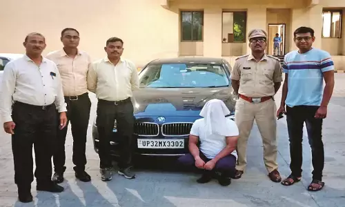 48.85 लाख से ठगने वाला लखनऊ से गिरफ्तार