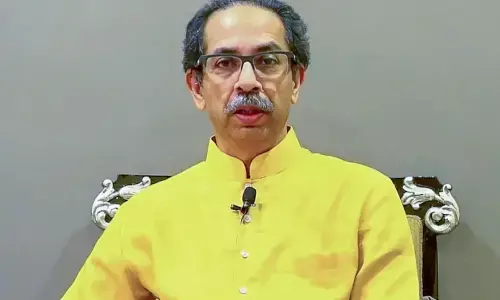 भाजपा ने पहले शिवसेना तोड़ी, फिर राकांपा और अब महाराष्ट्र तोड़ने की बारी- उद्धव भाजपा ने पहले शिवसेना तोड़ी, फिर राकांपा और अब महाराष्ट्र तोड़ने की बारी- उद्धव