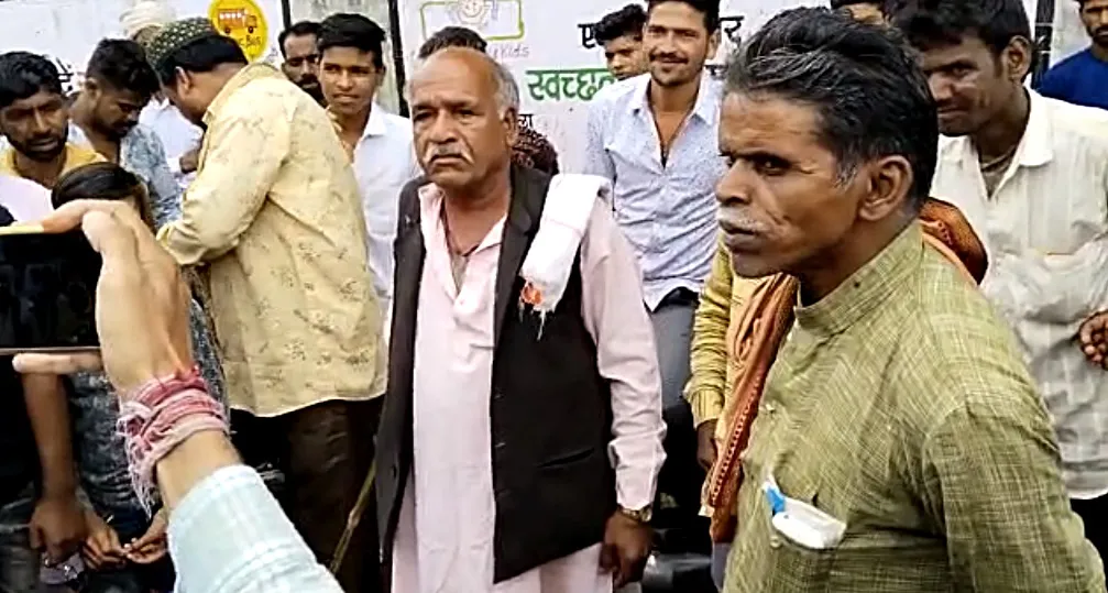 विदिशा में दलित सरपंच नहीं फहरा पाया तिरंगा