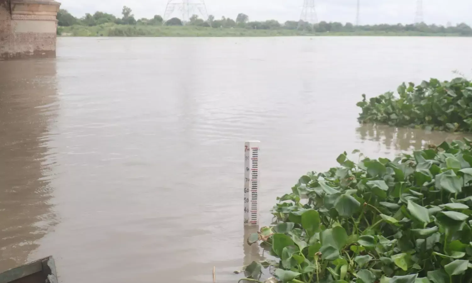 दिल्‍ली में यमुना का जलस्तर खतरे के निशान से नीचे उतरा