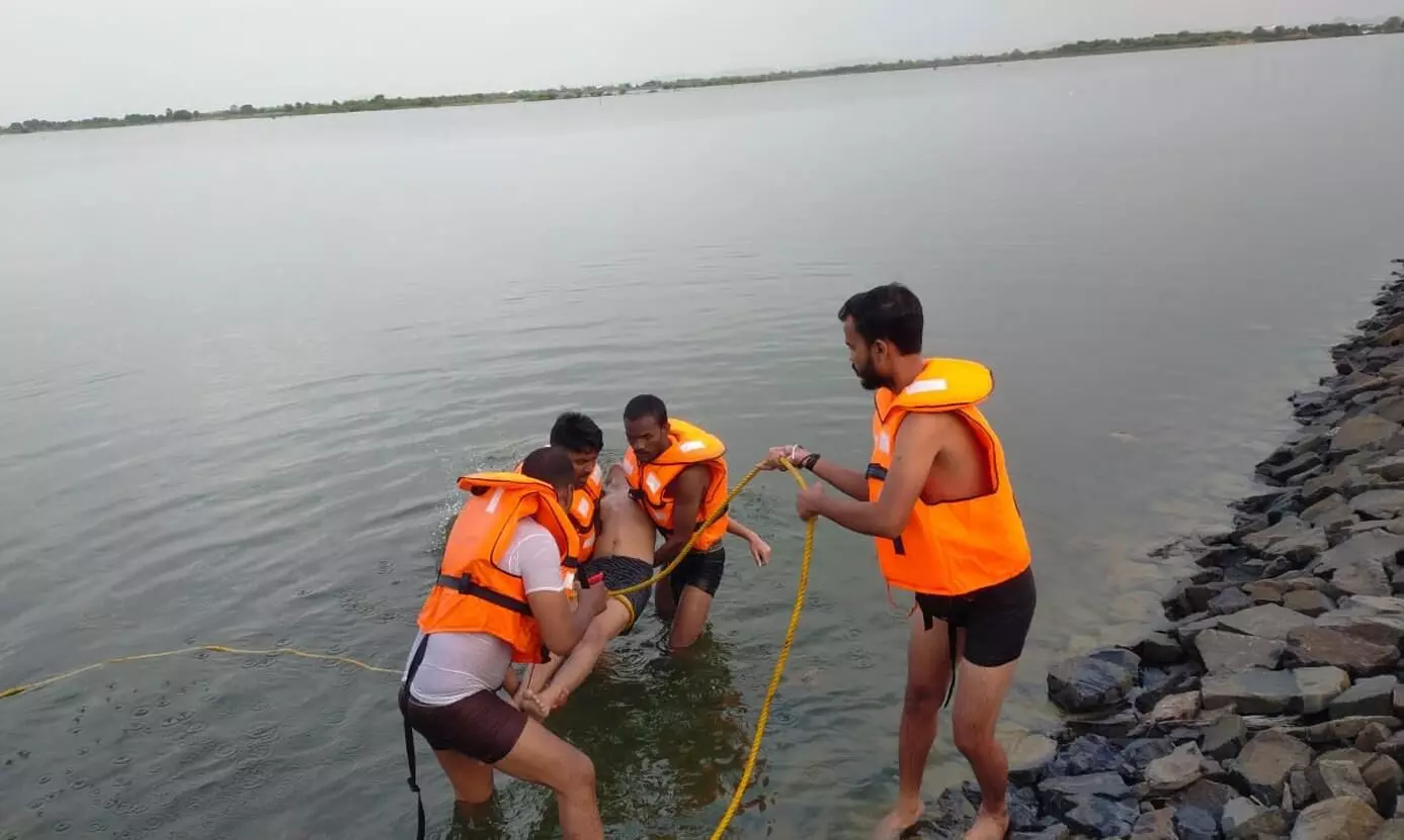 अमरावती : डूबने से दो किशोरों की मौत अमरावती : डूबने से दो किशोरों की मौत