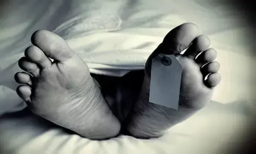 गोवा : कोविड योद्धा रहीं महिला डॉक्टर की ड्यूटी के दौरान मौत गोवा : कोविड योद्धा रहीं महिला डॉक्टर की ड्यूटी के दौरान मौत